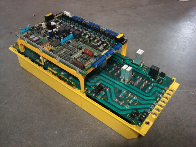 Сервопривод FANUC AC Spindle Servo Unit M3 A06B-6052-H003